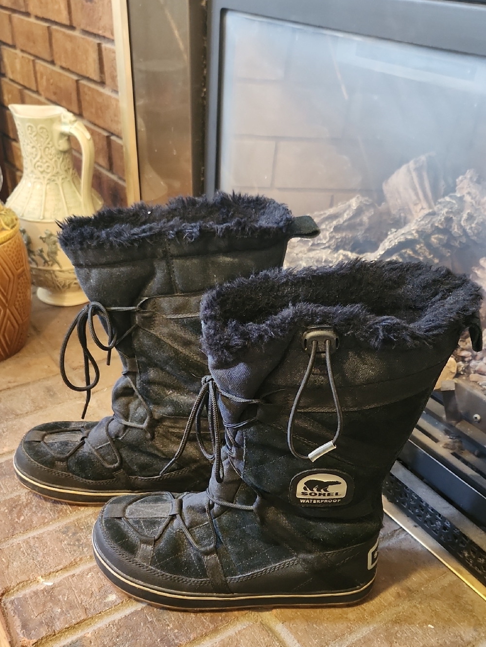 Sorel Black Faux-Fur Lace-Up Waterproof Snow Boots Womens Size 9 Winter Ski